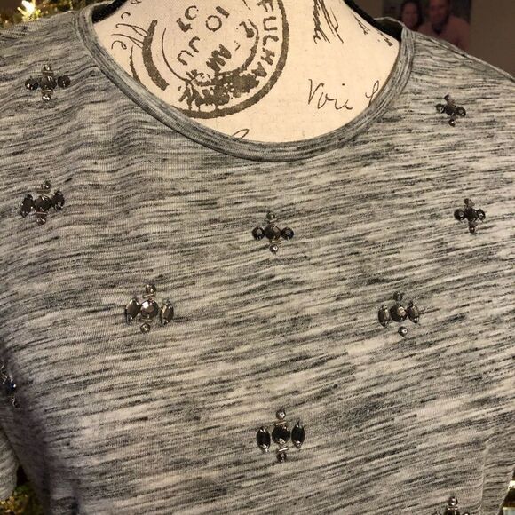 ❤️Adorable LOFT Top - Picture 2 of 5